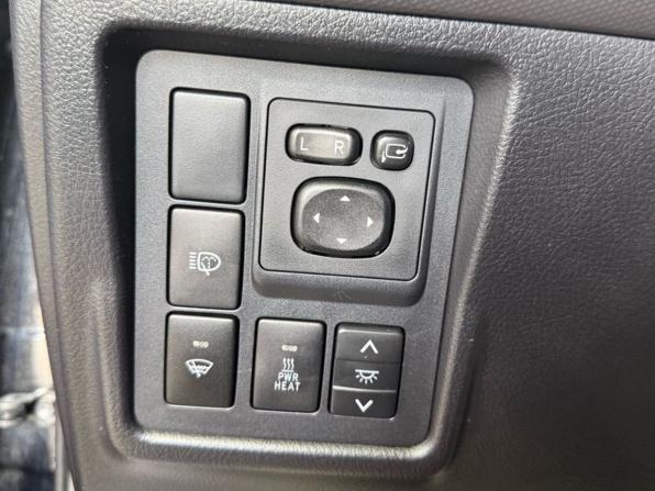 Toyota Land Cruiser Prado 150 Series с пробегом 2012 года, цена 2 799 000 рублей, 236000 км, внедорожник, Автокод Объявления