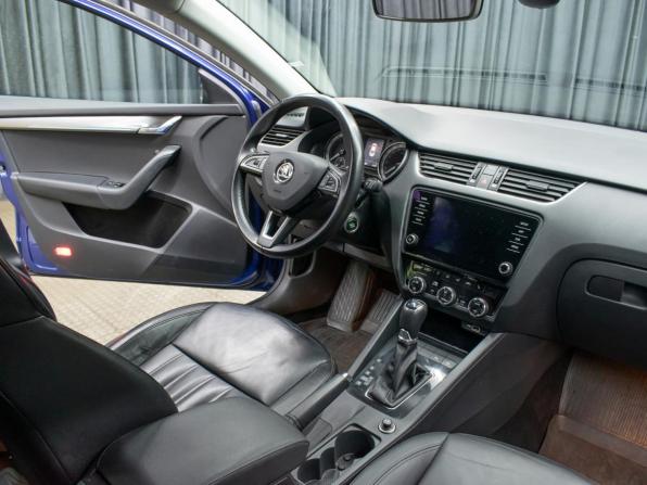 Skoda Octavia III (A7) Рестайлинг с пробегом 2018 года, цена 2 198 000 рублей, 108608 км, лифтбек, Автокод Объявления