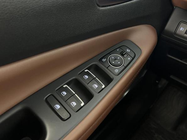 Hyundai Santa Fe IV Рестайлинг с пробегом 2021 года, цена 3 240 900 рублей, 153892 км, внедорожник, Автокод Объявления