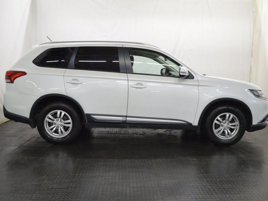 Mitsubishi Outlander III Рестайлинг 2 Санкт-Петербург  - изображение 4