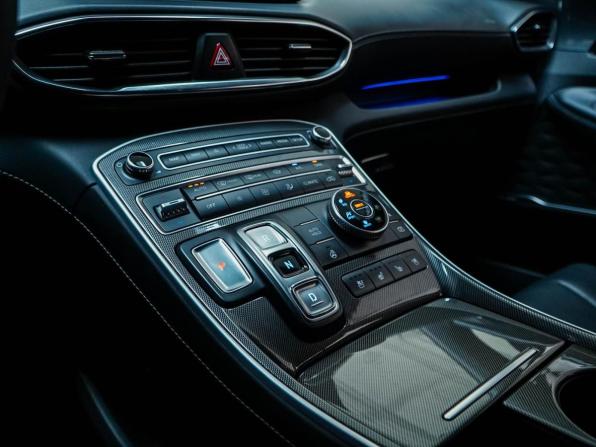 Hyundai Santa Fe IV Рестайлинг с пробегом 2021 года, цена 3 799 777 рублей, 76987 км, внедорожник, Автокод Объявления