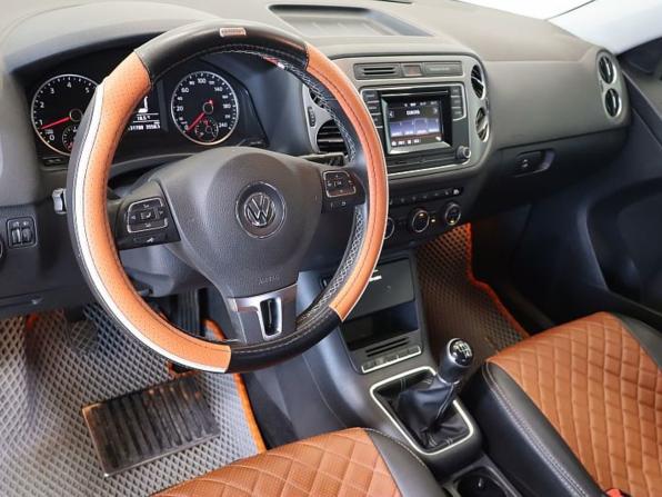 Volkswagen Tiguan I Рестайлинг с пробегом 2016 года, цена 1 573 000 рублей, 131729 км, внедорожник, Автокод Объявления