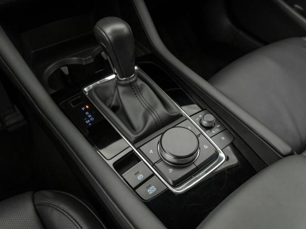 Mazda 3 IV (BP) с пробегом 2023 года, цена 2 790 000 рублей, 11267 км, седан, Автокод Объявления