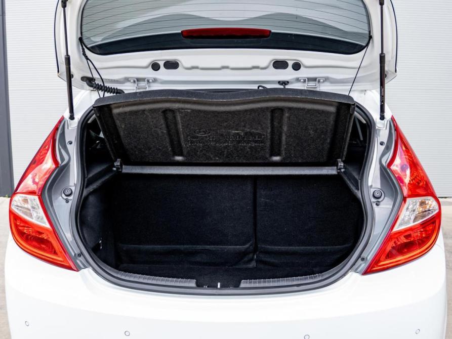 Hyundai Solaris I Рестайлинг Краснодар  - изображение 19