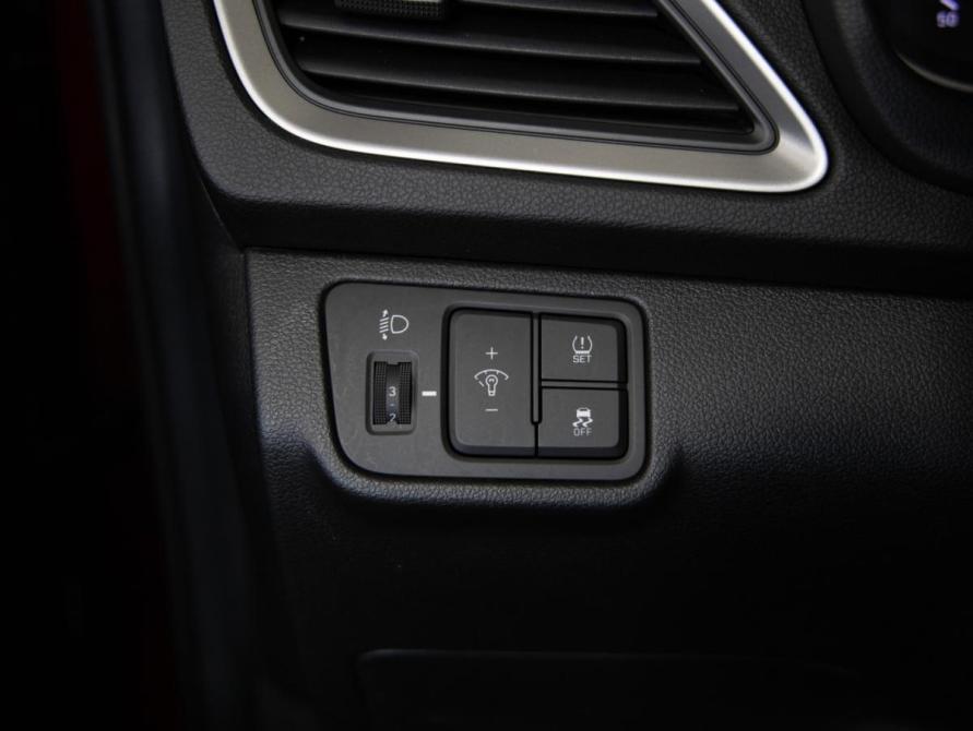 Hyundai Solaris II Санкт-Петербург  - изображение 19