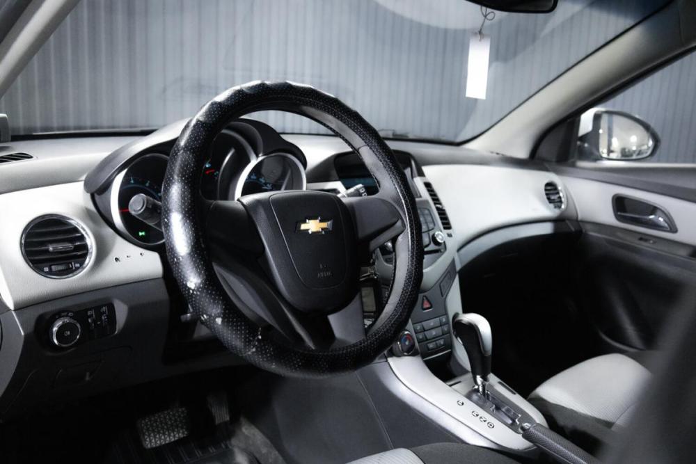 Chevrolet Cruze I Рестайлинг Тюмень  - изображение 14