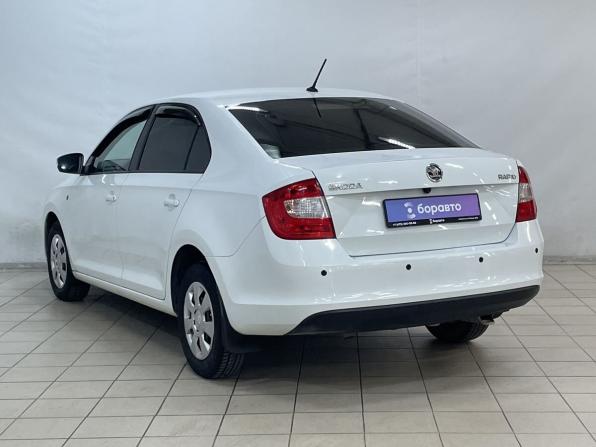 Skoda Rapid I с пробегом 2015 года, цена 925 000 рублей, 168053 км, лифтбек, Автокод Объявления
