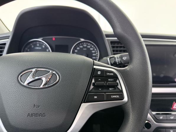 Hyundai Elantra VI (AD) с пробегом 2016 года, цена 1 299 000 рублей, 188000 км, седан, Автокод Объявления