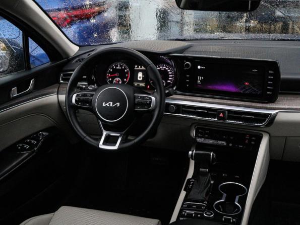 Kia K5 III с пробегом 2022 года, цена 2 799 000 рублей, 52680 км, седан, Автокод Объявления