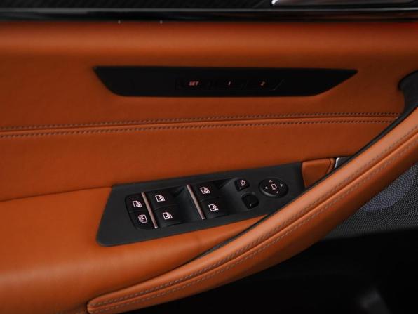 BMW M5 VI (F90) Рестайлинг с пробегом 2022 года, цена 13 300 055 рублей, 48631 км, седан, Автокод Объявления