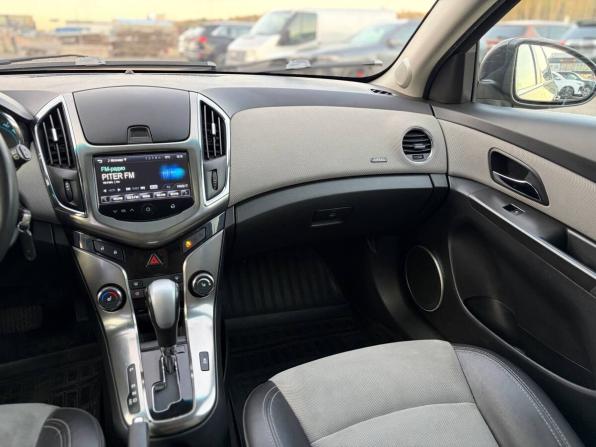 Chevrolet Cruze I Рестайлинг с пробегом 2013 года, цена 660 000 рублей, 234308 км, хэтчбек, Автокод Объявления