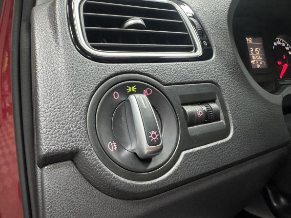Volkswagen Polo V Рестайлинг с пробегом 2019 года, цена 1 330 000 рублей, 96703 км, седан, Автокод Объявления