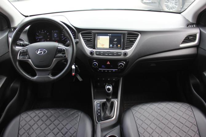 Hyundai Solaris II с пробегом 2019 года, цена 1 277 000 рублей, 136176 км, седан, Автокод Объявления