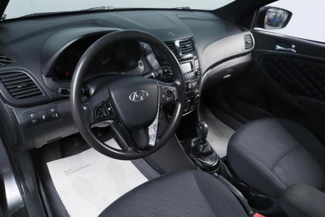 Hyundai Solaris I с пробегом 2011 года, цена 679 000 рублей, 175000 км, хэтчбек, Автокод Объявления
