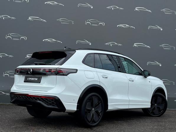 Volkswagen Tiguan III (China Market) с пробегом 2024 года, цена 4 324 600 рублей, 33626 км, внедорожник, Автокод Объявления