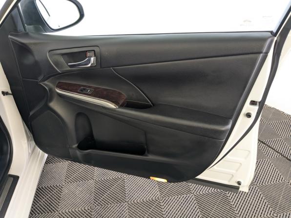 Toyota Camry VII (XV50) Рестайлинг 2 с пробегом 2018 года, цена 2 450 000 рублей, 182730 км, седан, Автокод Объявления