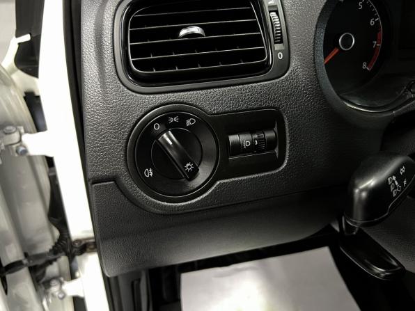 Volkswagen Polo V с пробегом 2014 года, цена 680 000 рублей, 114275 км, седан, Автокод Объявления