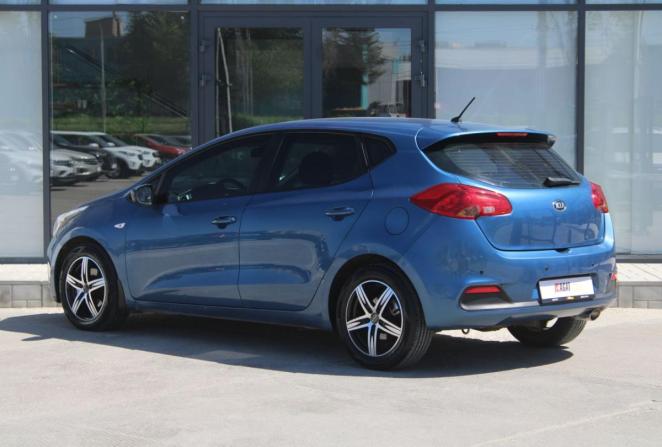 Kia Ceed II с пробегом 2012 года, цена 950 000 рублей, 74837 км, хэтчбек, Автокод Объявления