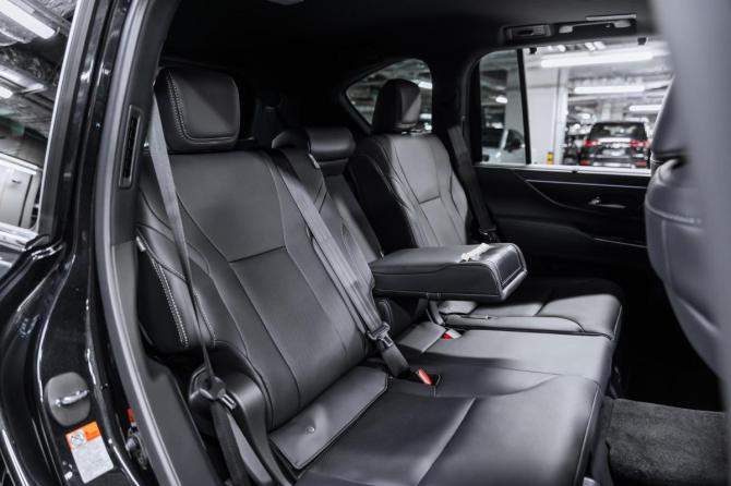 Новый Lexus LX IV 2025 года, цена 19 975 000 рублей, внедорожник, Автокод Объявления
