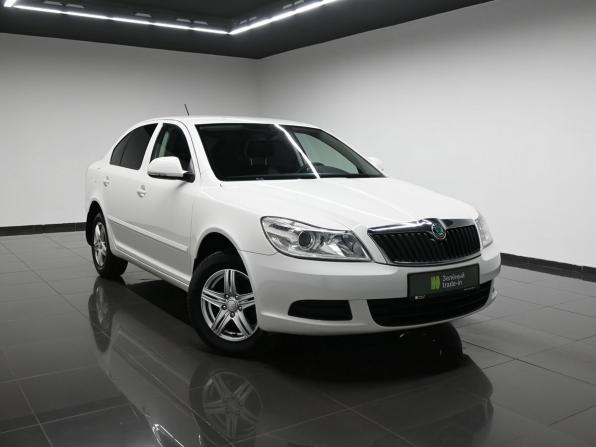 Skoda Octavia II (A5) Рестайлинг с пробегом 2013 года, цена 1 095 000 рублей, 137814 км, лифтбек, Автокод Объявления