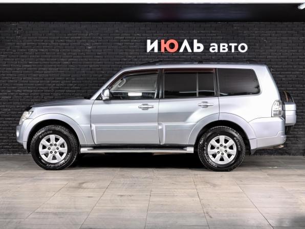 Mitsubishi Pajero IV с пробегом 2011 года, цена 1 860 000 рублей, 302600 км, внедорожник, Автокод Объявления