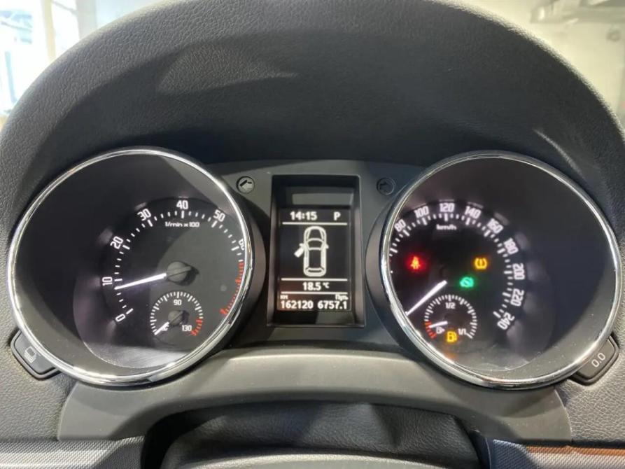 Skoda Yeti I Рестайлинг Челябинск  - изображение 18