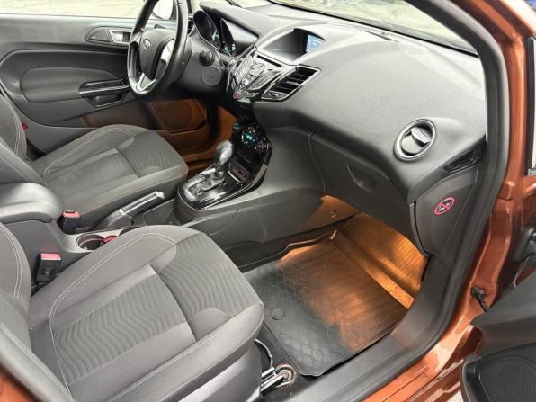 Ford Fiesta Mk6 Рестайлинг с пробегом 2015 года, цена 750 000 рублей, 137700 км, седан, Автокод Объявления