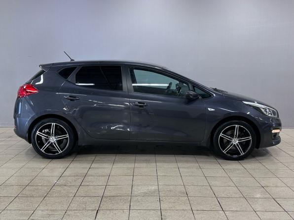 Kia Ceed II Рестайлинг с пробегом 2016 года, цена 1 370 000 рублей, 132548 км, хэтчбек, Автокод Объявления