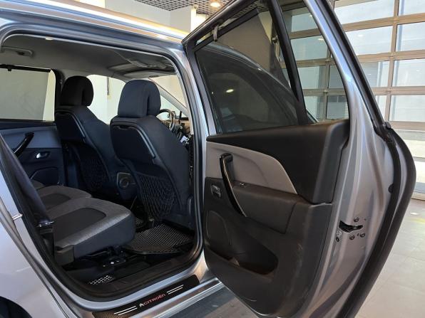 Citroen C4 Picasso II Рестайлинг с пробегом 2017 года, цена 1 420 000 рублей, 116040 км, компактвэн, Автокод Объявления