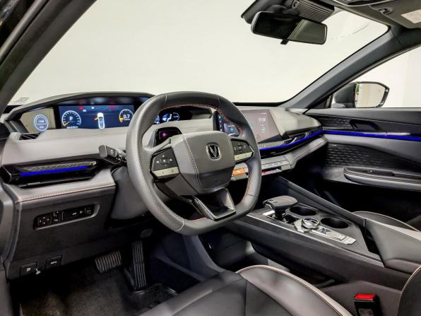 Changan UNI-V I с пробегом 2024 года, цена 2 150 000 рублей, 41195 км, лифтбек, Автокод Объявления