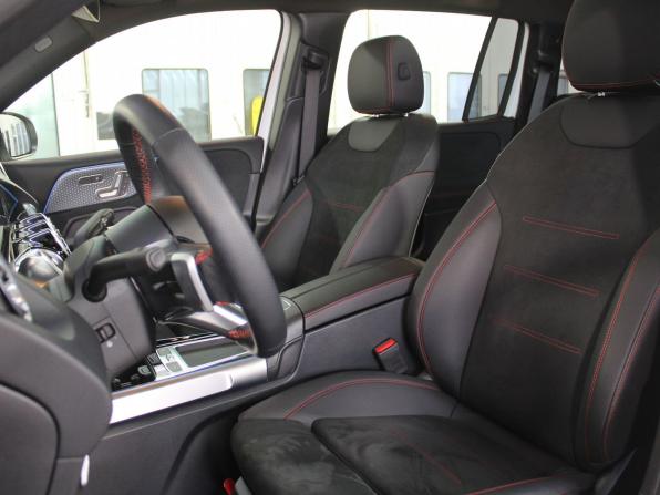 Mercedes-Benz GLB I (X247) Рестайлинг с пробегом 2024 года, цена 6 250 000 рублей, 4980 км, внедорожник, Автокод Объявления