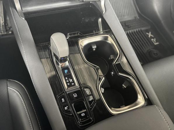 Lexus RX V с пробегом 2023 года, цена 8 980 000 рублей, 3355 км, внедорожник, Автокод Объявления