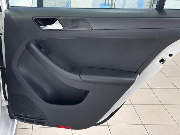 Volkswagen Jetta VI с пробегом 2015 года, цена 950 000 рублей, 220000 км, седан, Автокод Объявления