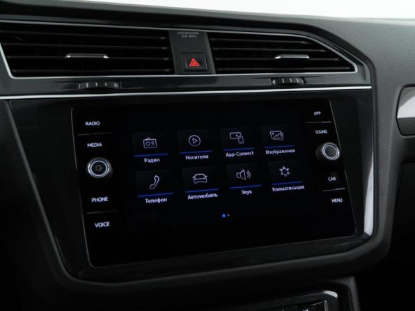 Volkswagen Tiguan II с пробегом 2020 года, цена 3 185 055 рублей, 93727 км, внедорожник, Автокод Объявления