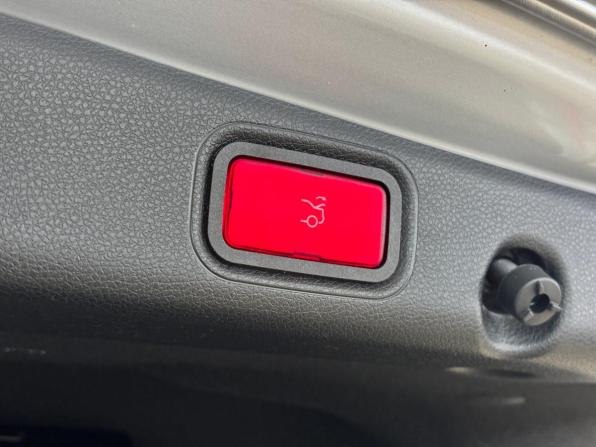 Mercedes-Benz E-Класс V (W213 S213 C238) с пробегом 2018 года, цена 3 050 000 рублей, 163063 км, седан, Автокод Объявления