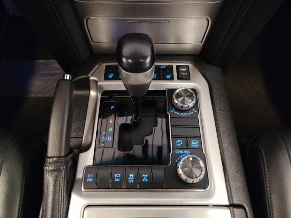 Toyota Land Cruiser 200 Series Рестайлинг 2 с пробегом 2016 года, цена 4 990 000 рублей, 128501 км, внедорожник, Автокод Объявления