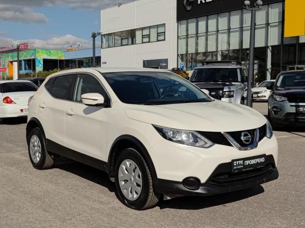 Nissan Qashqai II с пробегом 2018 года, цена 1 893 000 рублей, 89303 км, внедорожник, Автокод Объявления