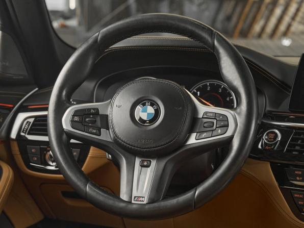 BMW 5 серии VII (G30/G31/G38) с пробегом 2017 года, цена 3 699 000 рублей, 148900 км, седан, Автокод Объявления