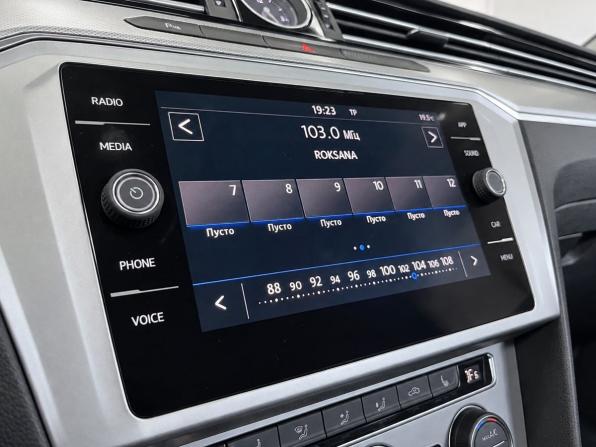 Volkswagen Passat B8 с пробегом 2019 года, цена 2 149 000 рублей, 144733 км, седан, Автокод Объявления