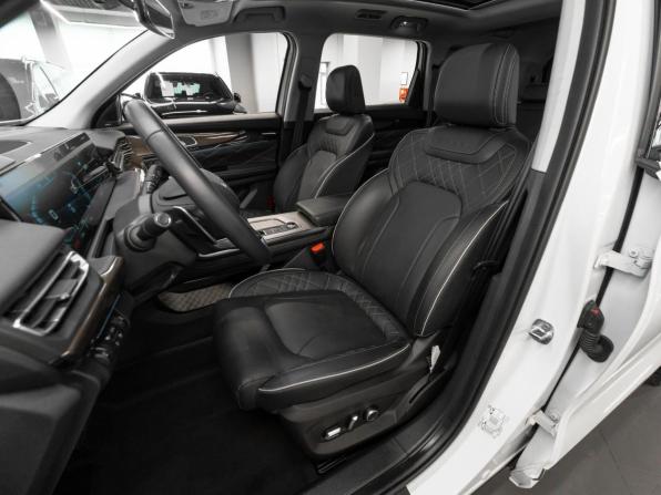 Exeed VX I Рестайлинг с пробегом 2023 года, цена 3 210 000 рублей, 10027 км, внедорожник, Автокод Объявления