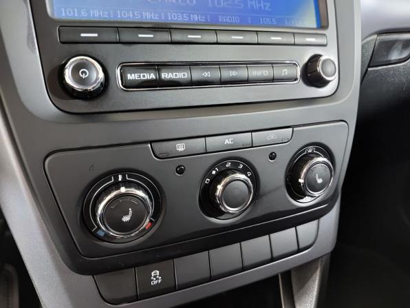 Skoda Yeti I с пробегом 2012 года, цена 680 000 рублей, 156666 км, внедорожник, Автокод Объявления