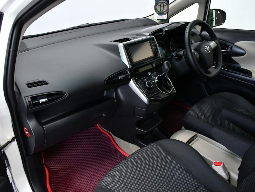 Toyota Wish II Рестайлинг Новосибирск  - изображение 12