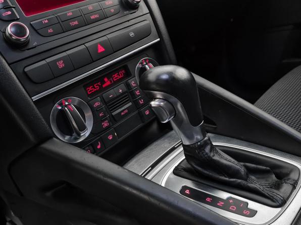 Audi A3 II (8P) Рестайлинг 2 с пробегом 2008 года, цена 599 000 рублей, 233997 км, хэтчбек, Автокод Объявления