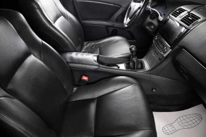 Toyota Avensis III Рестайлинг с пробегом 2011 года, цена 1 429 000 рублей, 220500 км, седан, Автокод Объявления