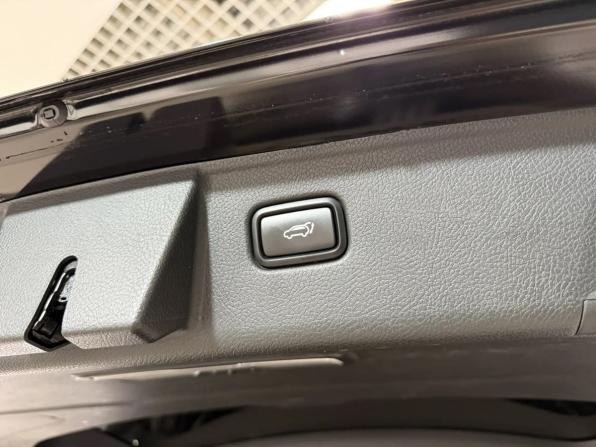 Kia Mohave I Рестайлинг 2 с пробегом 2020 года, цена 4 725 000 рублей, 78905 км, внедорожник, Автокод Объявления