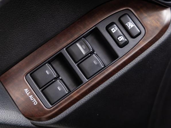 Toyota Land Cruiser Prado 150 Series Рестайлинг 1 с пробегом 2015 года, цена 3 648 000 рублей, 136090 км, внедорожник, Автокод Объявления