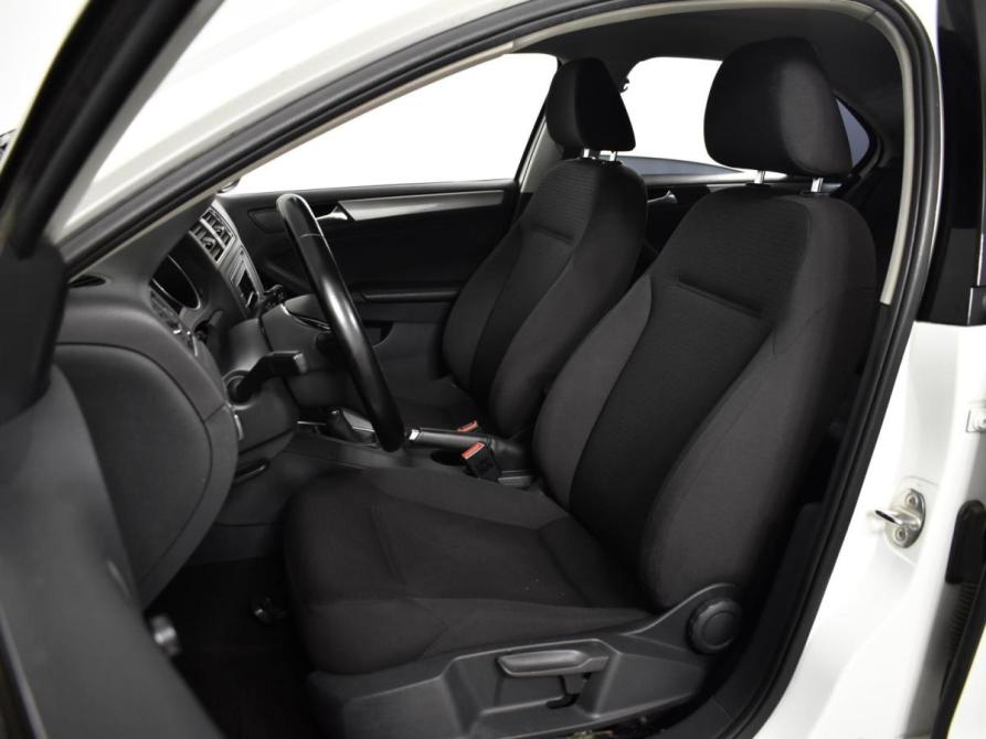 Volkswagen Jetta VI Рестайлинг Казань  - изображение 10