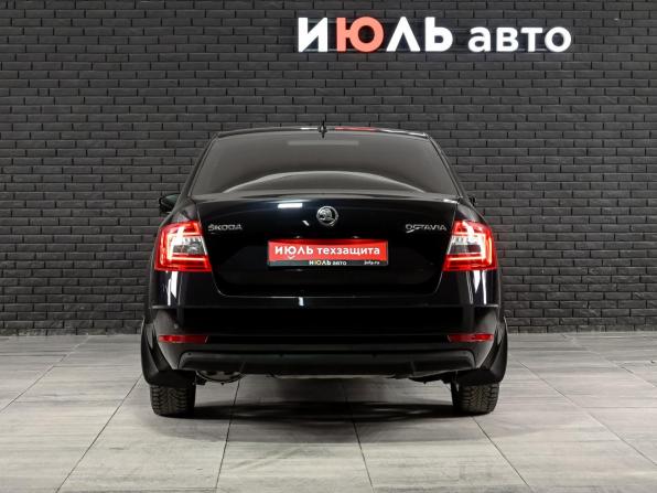 Skoda Octavia III (A7) Рестайлинг с пробегом 2018 года, цена 1 850 000 рублей, 157512 км, лифтбек, Автокод Объявления
