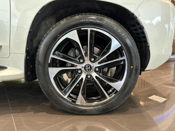 Toyota Land Cruiser 200 Series Рестайлинг 2 с пробегом 2017 года, цена 6 052 000 рублей, 167683 км, внедорожник, Автокод Объявления