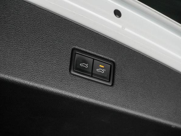 Volkswagen Tiguan II с пробегом 2019 года, цена 2 480 000 рублей, 211480 км, внедорожник, Автокод Объявления